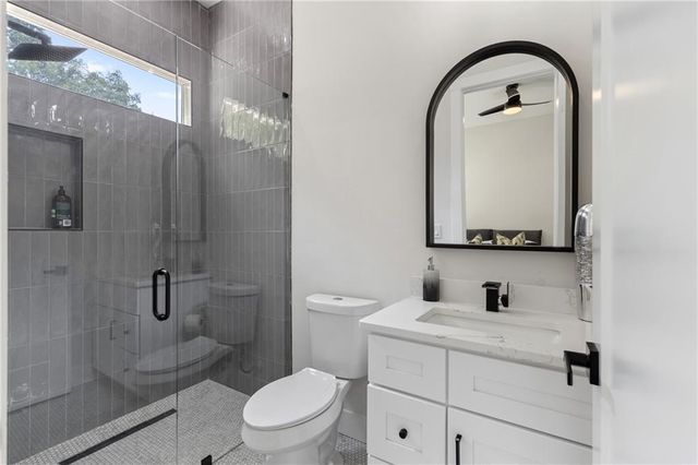 2014 Cambridge Avenue, College Park, GA 30337