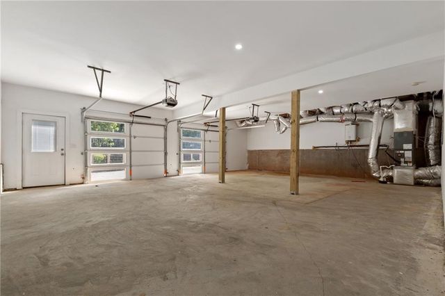 2014 Cambridge Avenue, College Park, GA 30337