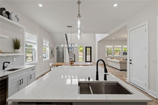 2014 Cambridge Avenue, College Park, GA 30337