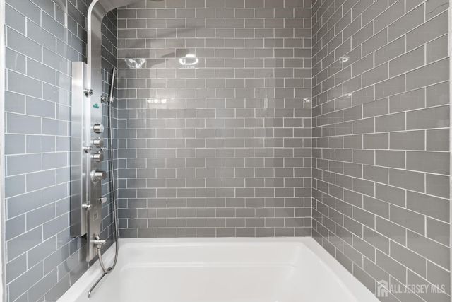 431 Brentwood Drive, Piscataway, NJ 08854