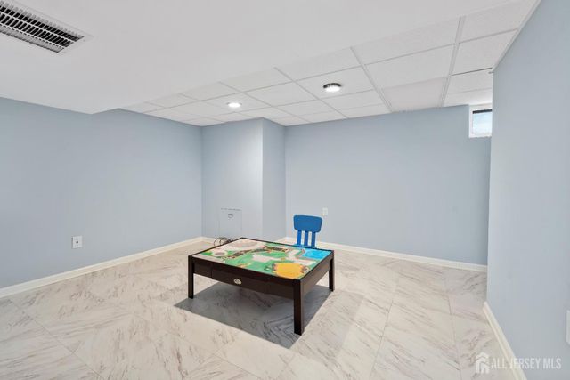 431 Brentwood Drive, Piscataway, NJ 08854