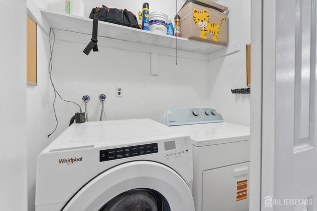 431 Brentwood Drive, Piscataway, NJ 08854