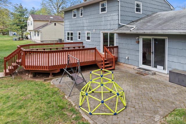 431 Brentwood Drive, Piscataway, NJ 08854