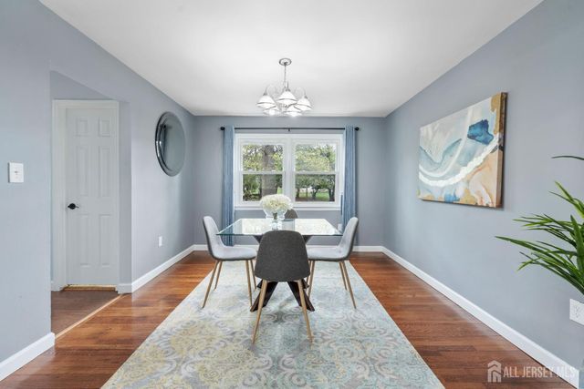 431 Brentwood Drive, Piscataway, NJ 08854