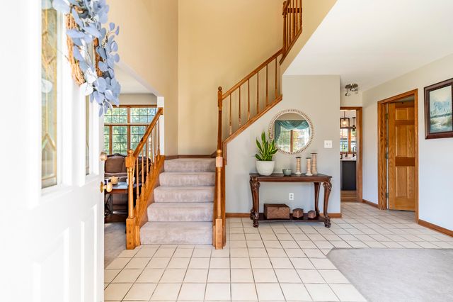 4934 Oriole Avenue, Schererville, IN 46375