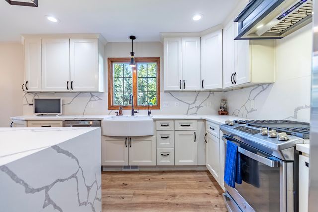 4934 Oriole Avenue, Schererville, IN 46375