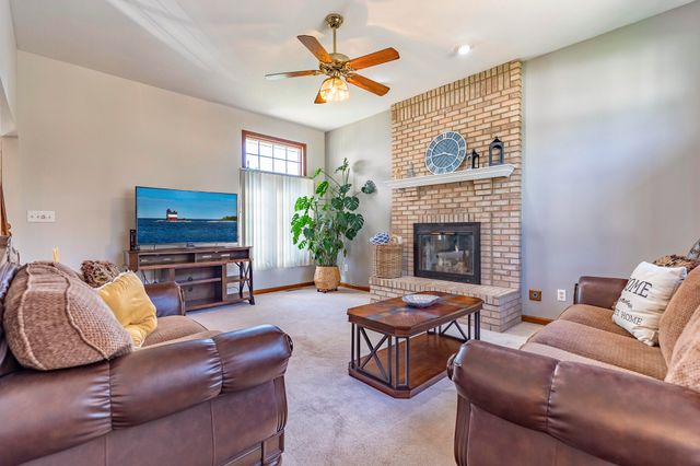 4934 Oriole Avenue, Schererville, IN 46375