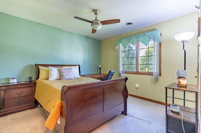 4934 Oriole Avenue, Schererville, IN 46375