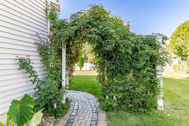 4934 Oriole Avenue, Schererville, IN 46375