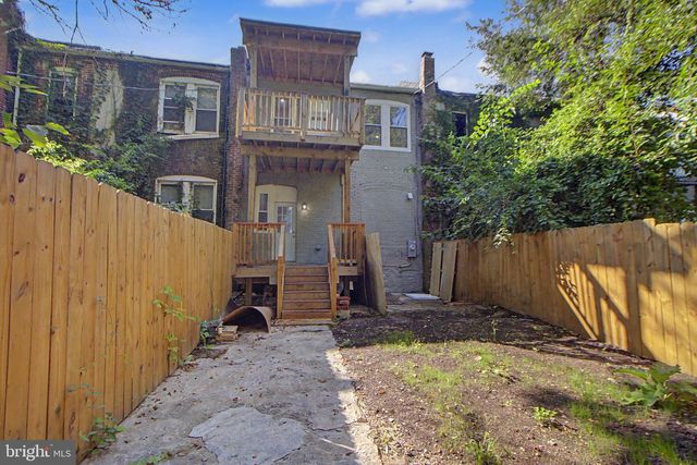 2810 SUFFOLK AVE, Baltimore, MD 21215