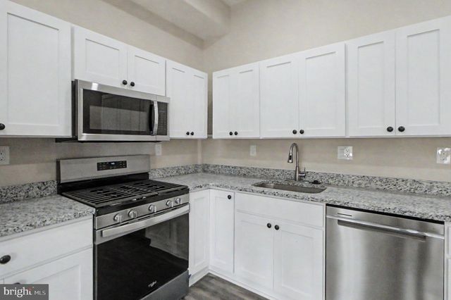 2810 SUFFOLK AVE, Baltimore, MD 21215