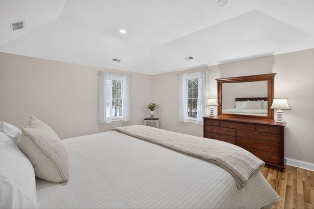 9 Viking Lane, Sandwich, MA 02563