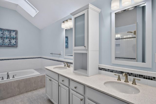 9 Viking Lane, Sandwich, MA 02563