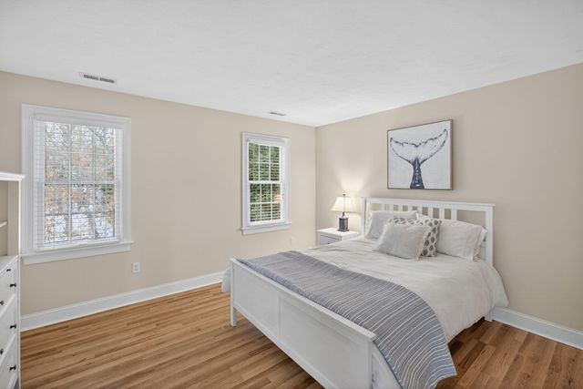 9 Viking Lane, Sandwich, MA 02563