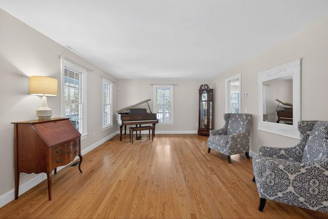 9 Viking Lane, Sandwich, MA 02563