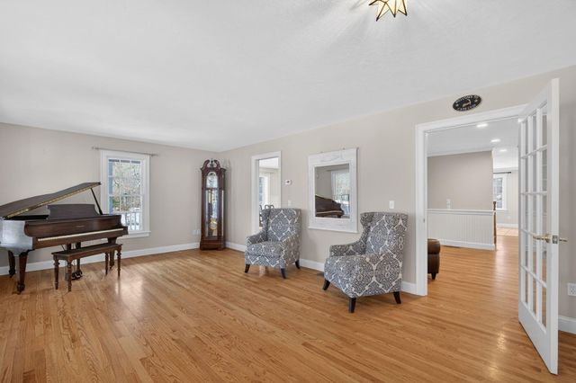 9 Viking Lane, Sandwich, MA 02563