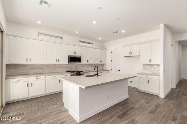 43513 N Wollemi Street, Queen Creek, AZ 85140