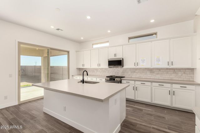 43513 N Wollemi Street, Queen Creek, AZ 85140