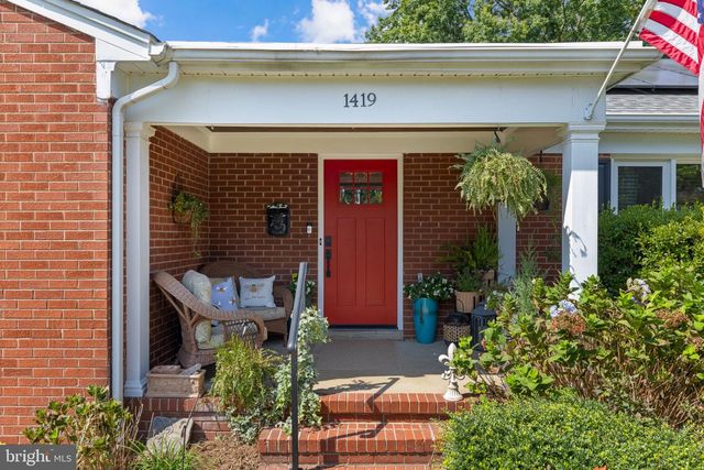 1419 BUCKNER ST, Fredericksburg, VA 22401