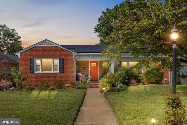 1419 BUCKNER ST, Fredericksburg, VA 22401