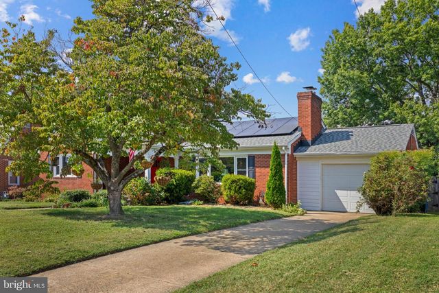 1419 BUCKNER ST, Fredericksburg, VA 22401