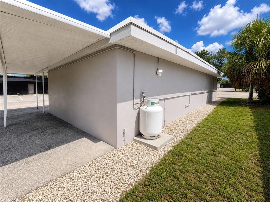 1949 Maravilla AVE, FORT MYERS, FL 33901 — photo 5