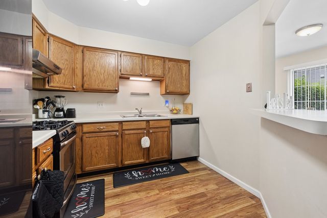 34313 N Homestead Road, Gurnee, IL 60031