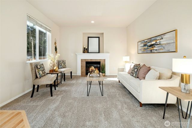 1126 204th Place SW, Lynnwood, WA 98036