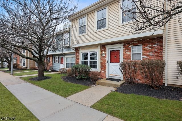 405 Cheshire Ct, Franklin Twp., NJ 08873