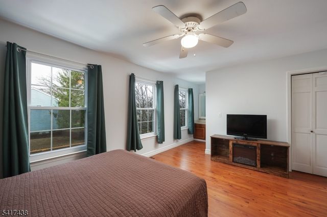 405 Cheshire Ct, Franklin Twp., NJ 08873