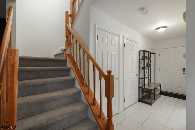 405 Cheshire Ct, Franklin Twp., NJ 08873