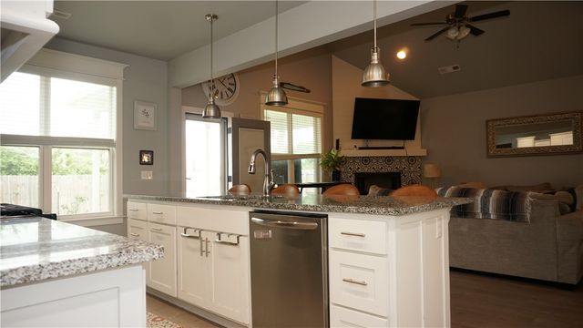 3345 Clearwater Cove, Springdale, AR 72764