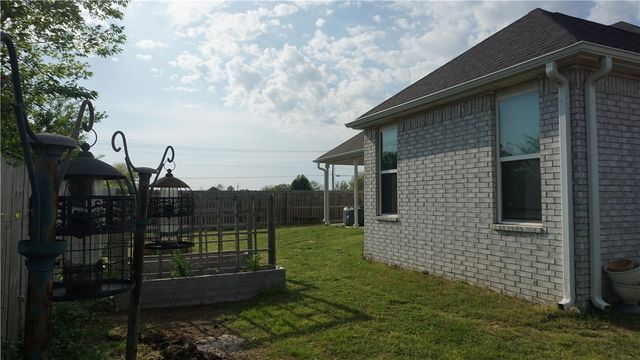 3345 Clearwater Cove, Springdale, AR 72764