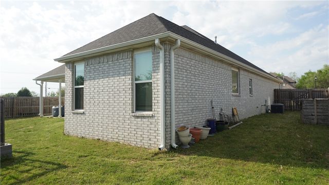 3345 Clearwater Cove, Springdale, AR 72764