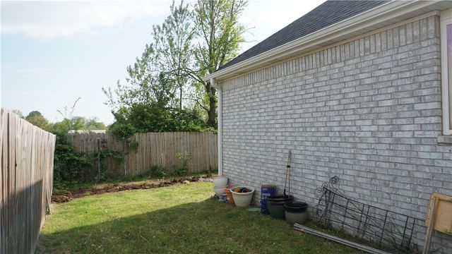 3345 Clearwater Cove, Springdale, AR 72764