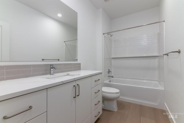 1113 W Grassland Ct, Middleton, ID 83644