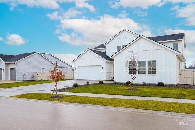 1113 W Grassland Ct, Middleton, ID 83644