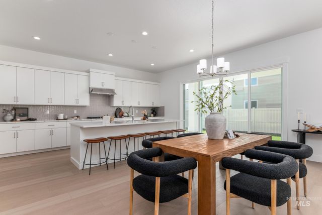 1113 W Grassland Ct, Middleton, ID 83644