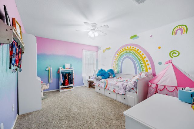 208 Lone Star BLVD, Hutto, TX 78634