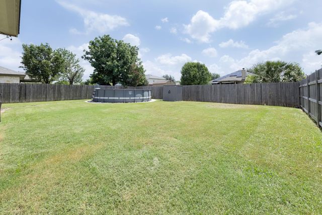 208 Lone Star BLVD, Hutto, TX 78634