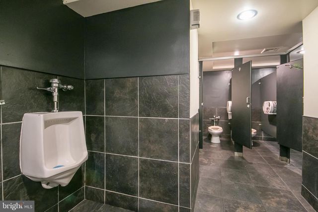 1111 WALNUT ST, Philadelphia, PA 19107