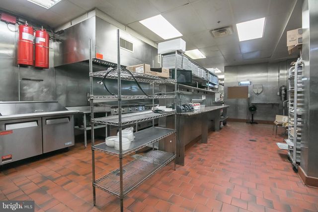 1111 WALNUT ST, Philadelphia, PA 19107