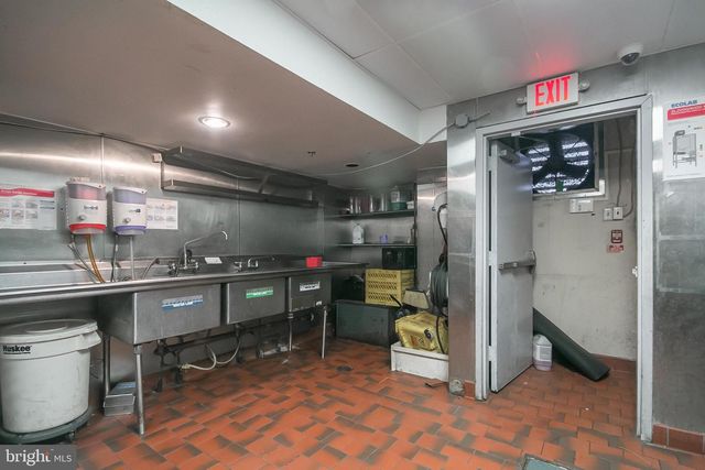 1111 WALNUT ST, Philadelphia, PA 19107