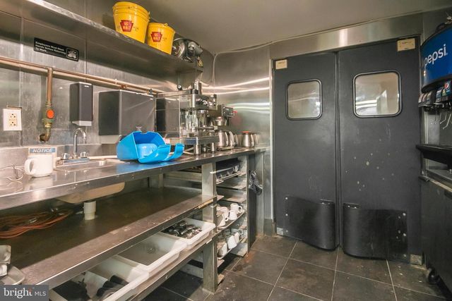 1111 WALNUT ST, Philadelphia, PA 19107