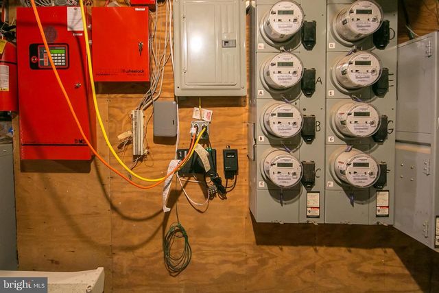 1111 WALNUT ST, Philadelphia, PA 19107