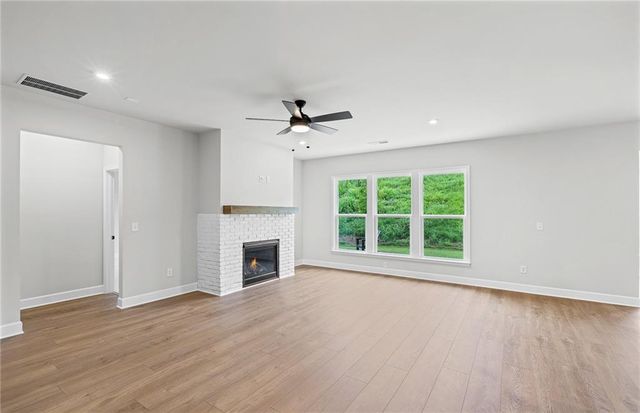 7132 Maple Brook Lane, Flowery Branch, GA 30542