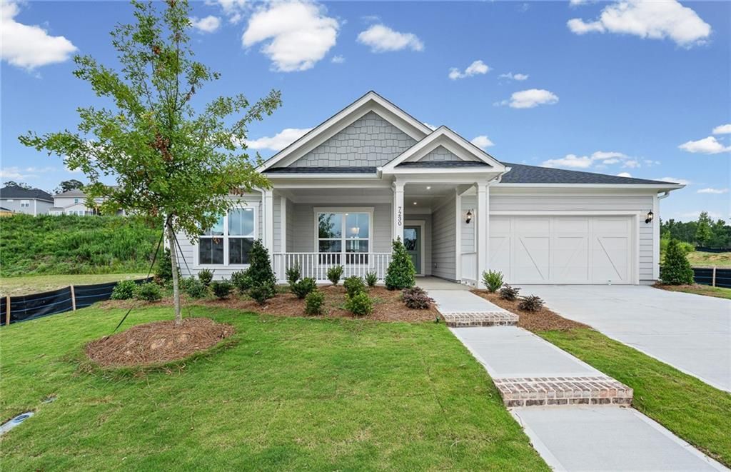 7132 Maple Brook Lane, Flowery Branch, GA 30542