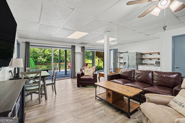 181 Dam Lake Drive, Dillard, GA 30537