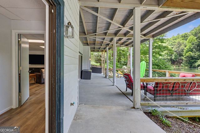 181 Dam Lake Drive, Dillard, GA 30537