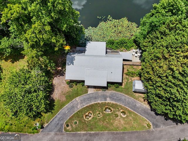 181 Dam Lake Drive, Dillard, GA 30537